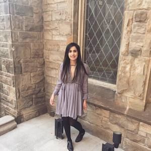 Meet your Posher, Manal